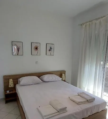 דירה Ianos ניאה סקיוני