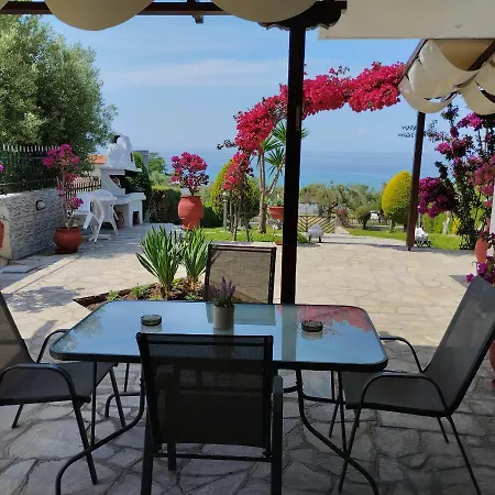 Ianos Apartment