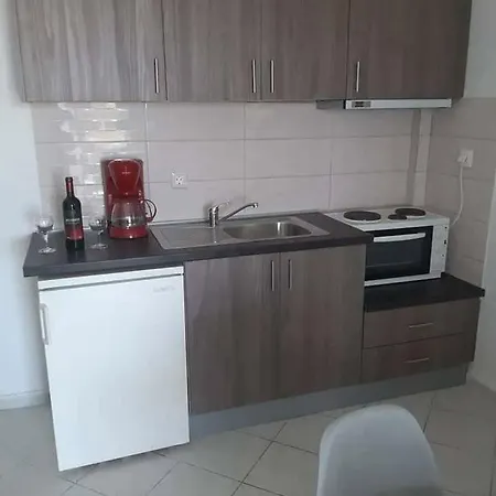 Ianos Apartment
